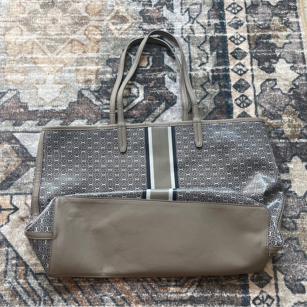 Tory Burch Gemini Link Coated Canvas Open Top Large Tote gray blue - Picture 3 of 4